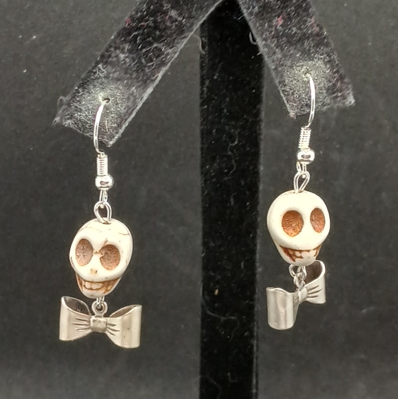 Hand Crafted Jewelry - handmade halloween bow tie skull beaded earrings